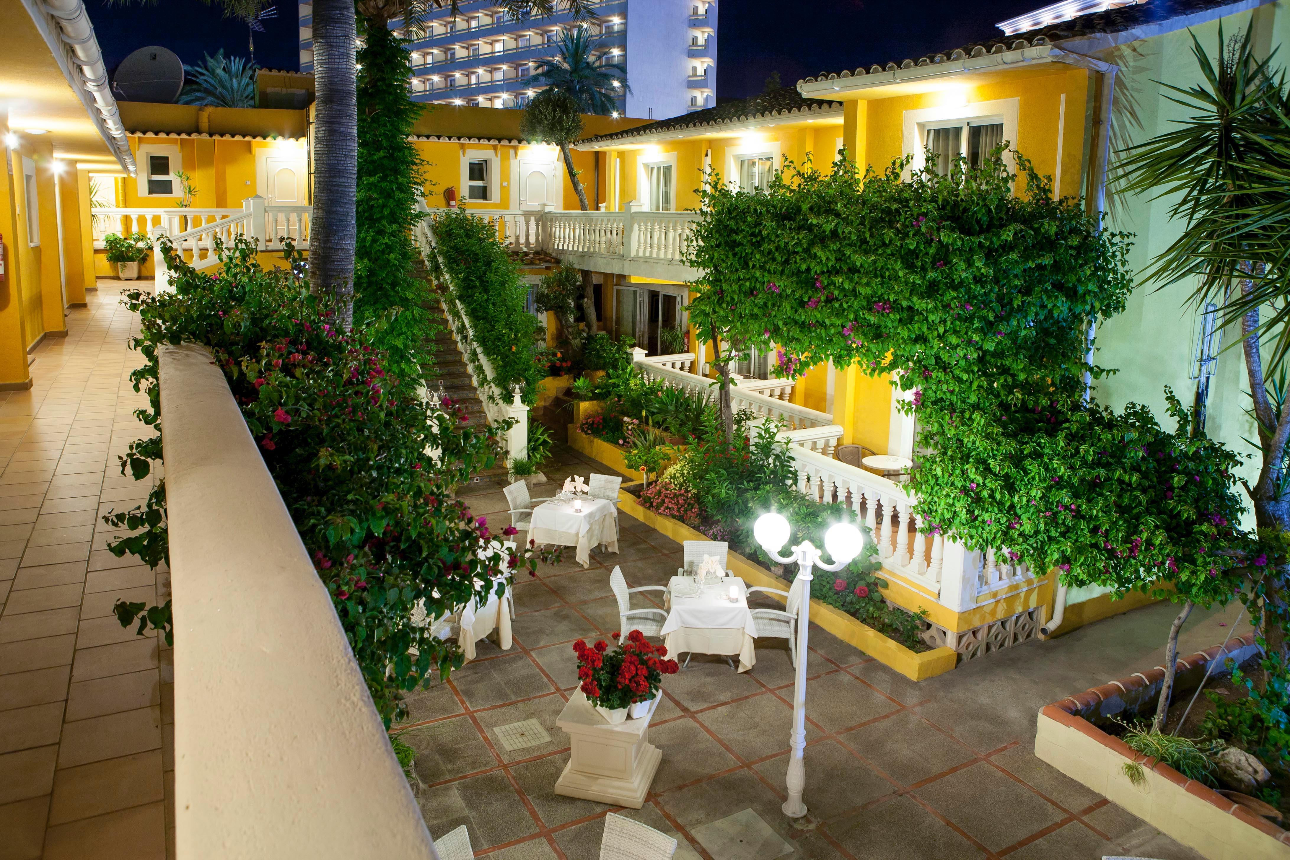 Hotel Cupidor Peguera Bagian luar foto